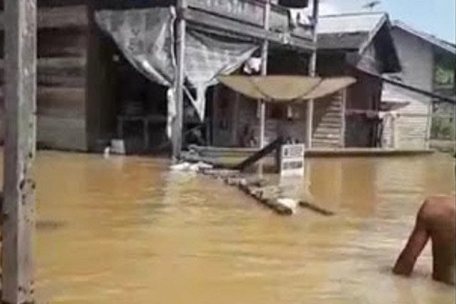 Ratusan Buah Rumah di Mandau Talawang Terendam Air