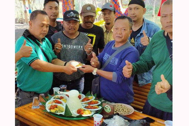 Wartawan Sritanjung Banyuwangi Peringati HUT RI Ke-75 dan Tasyakuran